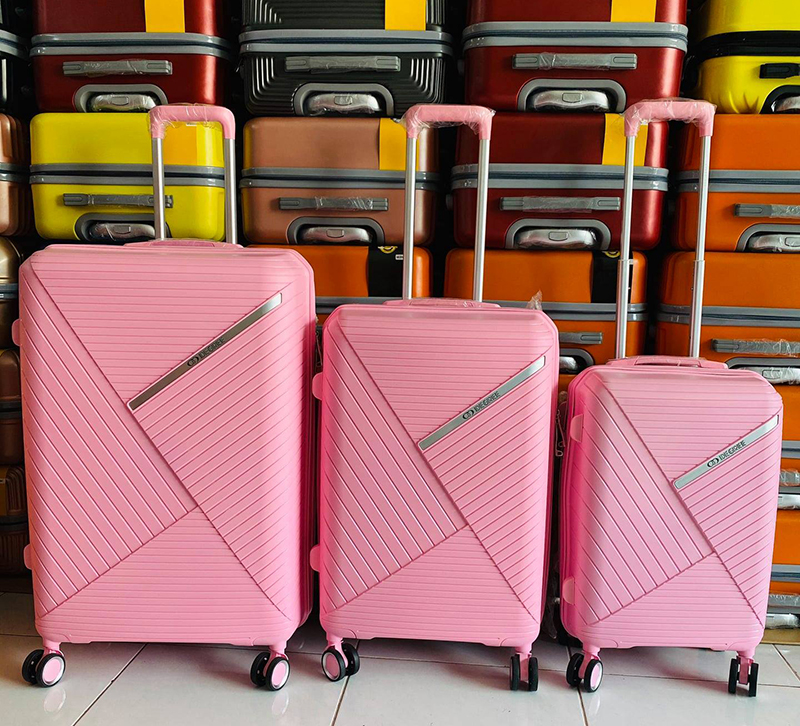 Bảng màu pastel vali kéo “hiếm có khó tìm” tại Cửa Hàng Vạn Phúc