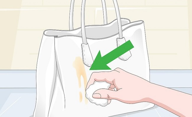Cách tẩy túi xách trắng sạch vết ố vàng