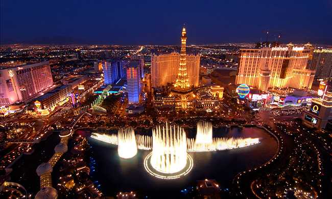 Buổi đêm rực rỡ ánh đèn ở Las Vegas. Ảnh: The beauty of Travel