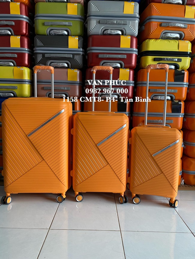 BST vali kéo nhựa sang trọng và khác biệt của Vạn Phúc