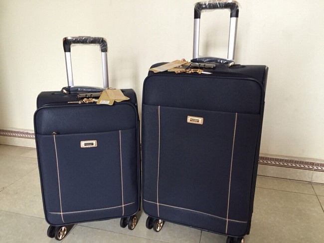 Phân biệt vali kéo 2 bánh và vali kéo 4 bánh
