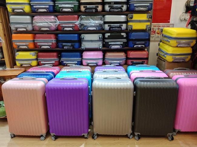 Có nên mua vali kéo size 28 inch không?