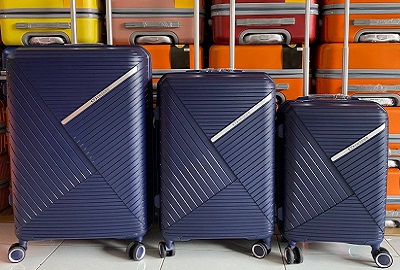 Bắt kịp xu hướng 2022 với vali kéo du lịch màu tím