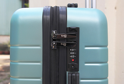 Chọn vali kéo khóa số TSA để đảm bảo an toàn cho hành lý du lịch