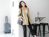 Dân công sở diện túi hay balo hợp hơn?