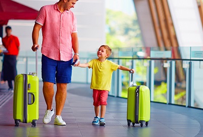 Hướng dẫn chọn mua vali kéo trẻ em an toàn và tiện dụng