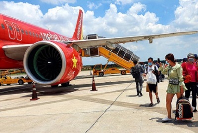 Hướng dẫn miễn phí đổi tên, hoàn vé máy bay