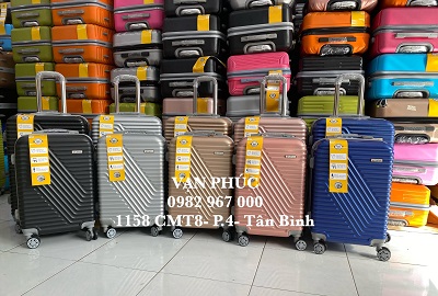 Lựa chọn vali quà tặng cho món quà doanh nghiệp dịp cuối năm