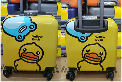 Nên mua vali kéo trẻ em vải hay nhựa? Nên mua vali kéo trẻ em vải hay nhựa?