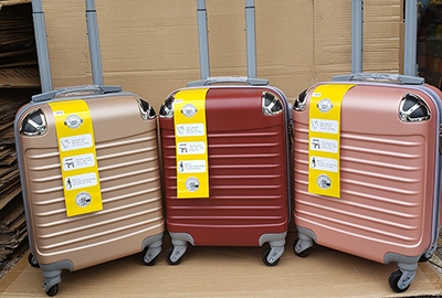 Review vali Pumpkin – Dòng vali kéo nhựa thời trang chống bể vỡ giá rẻ Review vali Pumpkin – Dòng vali kéo nhựa thời trang chống bể vỡ giá rẻ