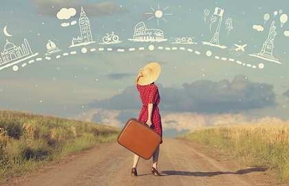 Thân gái đi du lịch dài ngày, balo du lịch nên có gì?