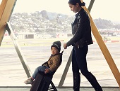Thoải mái vi vu cùng bé với Vali du lịch kiêm xe đẩy Bagrider