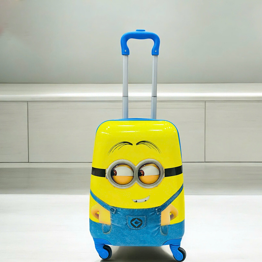 Vali in hình Minions ngộ nghĩnh, màu sắc tươi sáng thích hợp cho các bé năng động