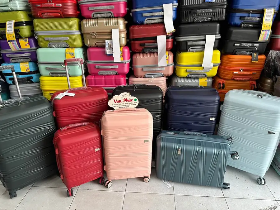 Vali PP – Lựa chọn bền bỉ, sang trọng cho mọi chuyến đi