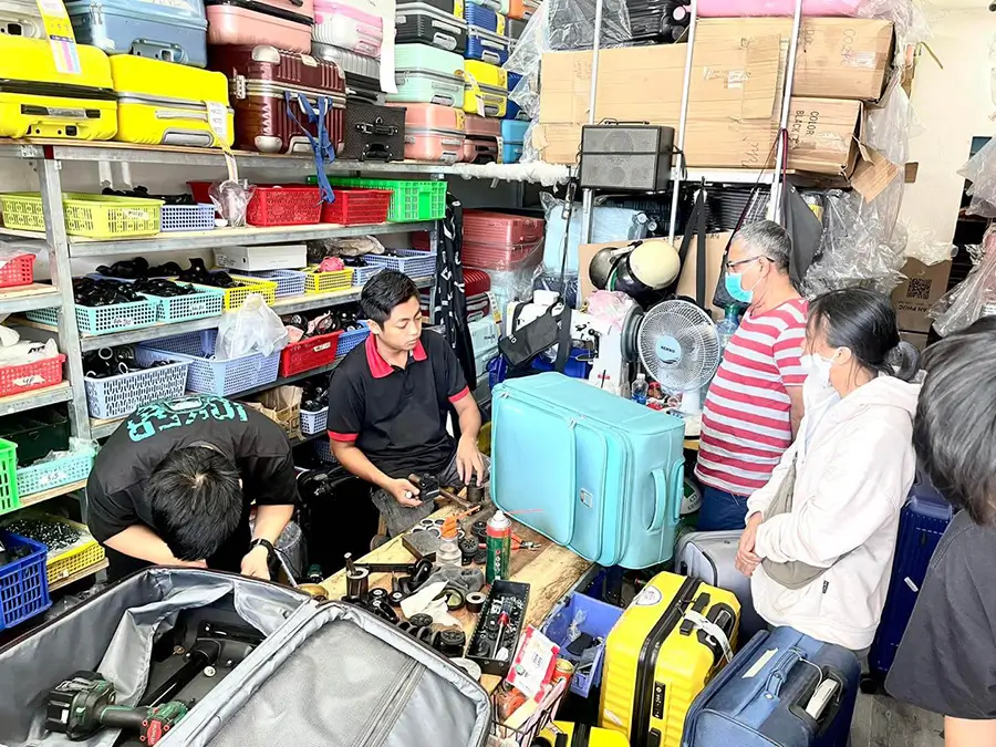 Địa chỉ sửa vali uy tín với kỹ thuật viên kinh nghiệm