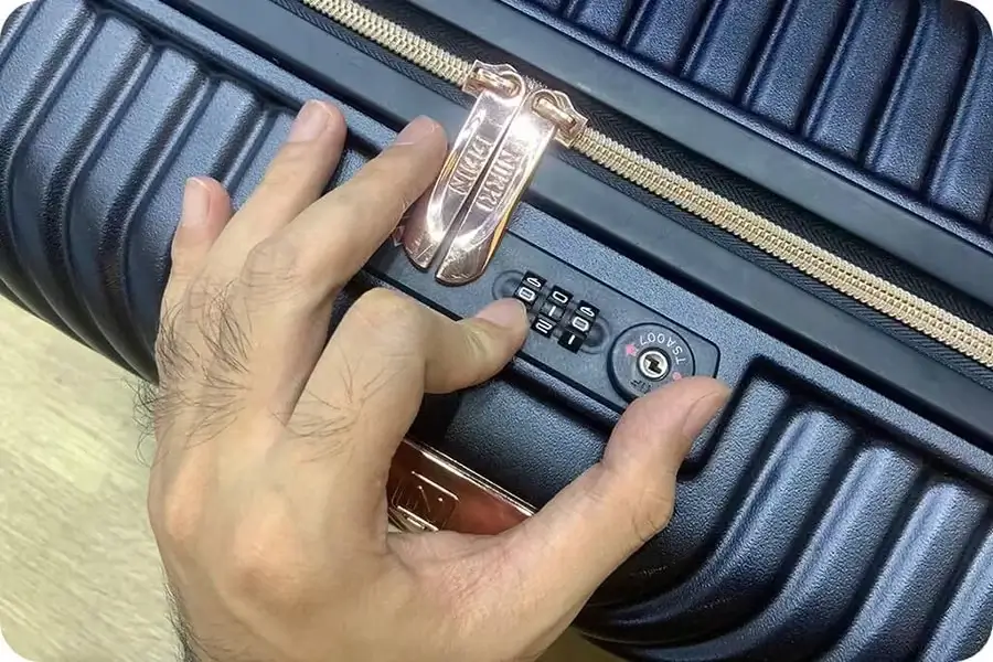 Vali bị kẹt khóa phải làm sao? Cách xử lý nhanh và an toàn