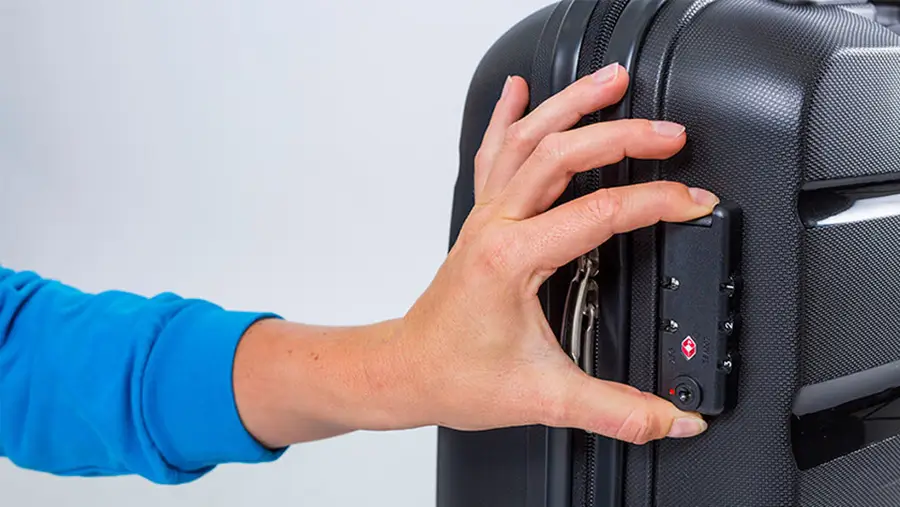 Cách thay đổi khoá số vali Cách thay đổi khoá số vali