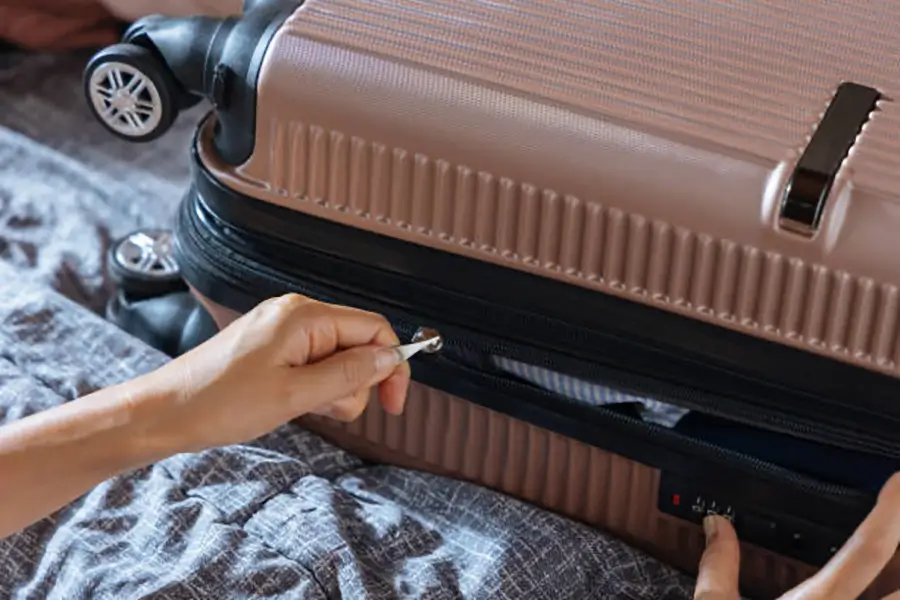 Cách thay khóa kéo vali